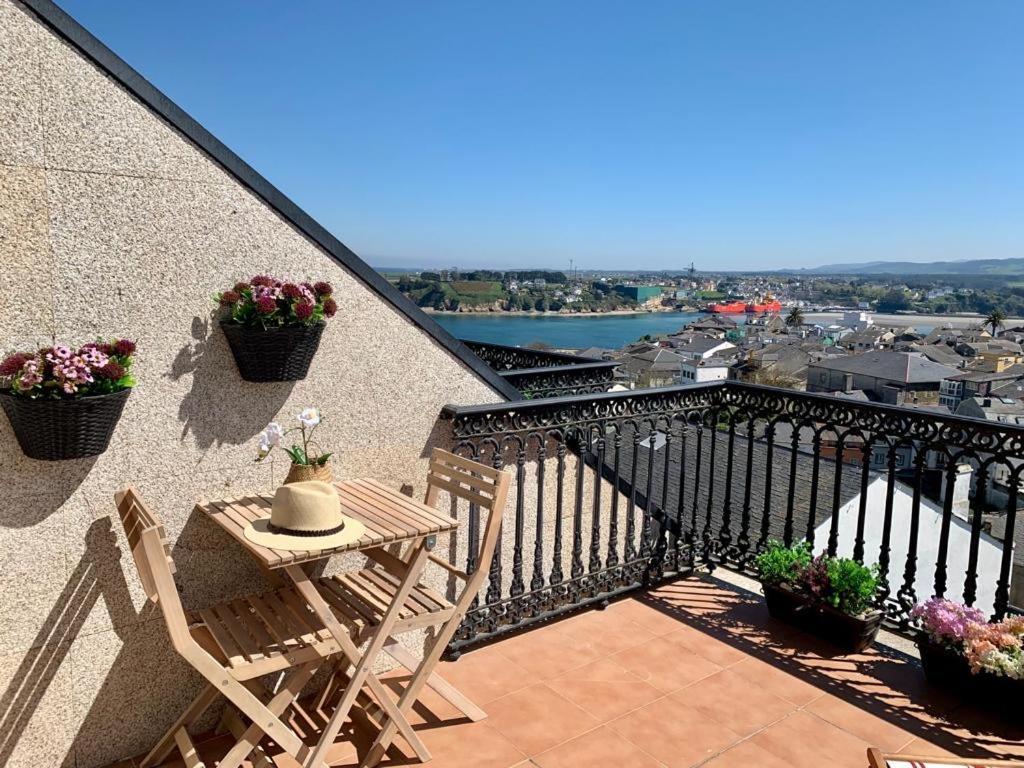 Moderno Piso Con La Mejor Terraza De Ribadeo Y Vistas Maravillosas Extérieur photo