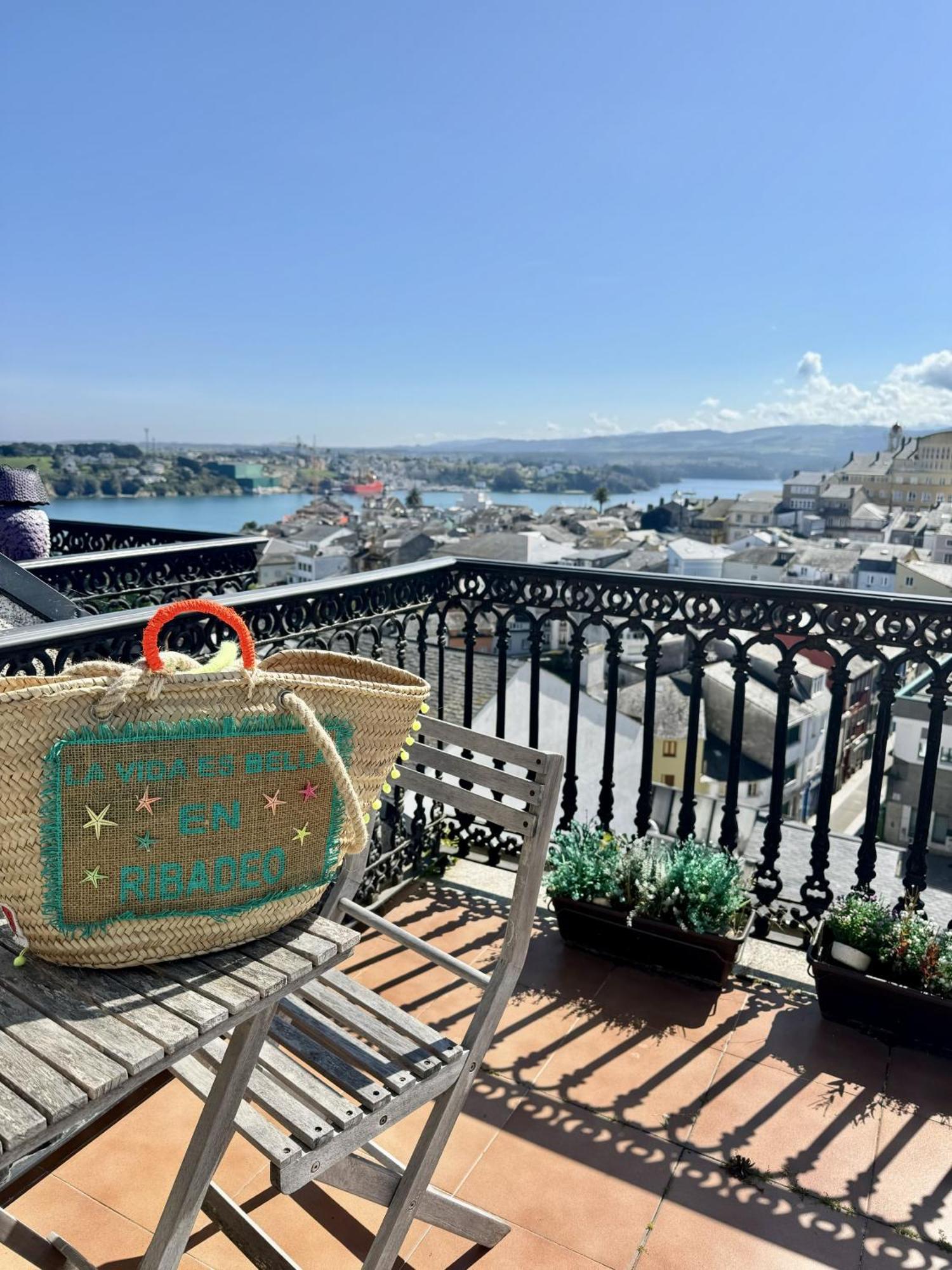 Moderno Piso Con La Mejor Terraza De Ribadeo Y Vistas Maravillosas Extérieur photo