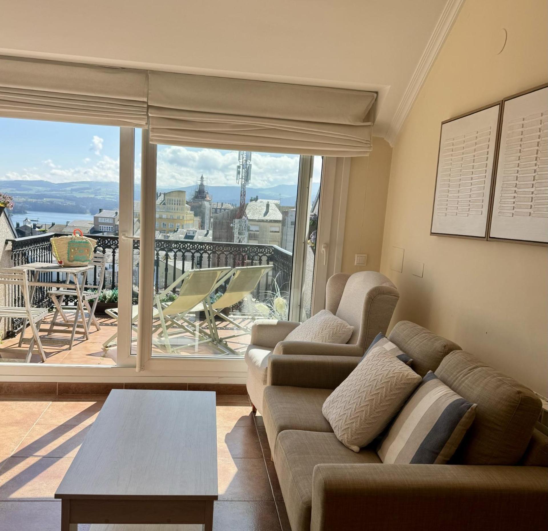 Moderno Piso Con La Mejor Terraza De Ribadeo Y Vistas Maravillosas Extérieur photo